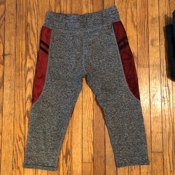 2 size medium yoga crop - Picture 3 of 4